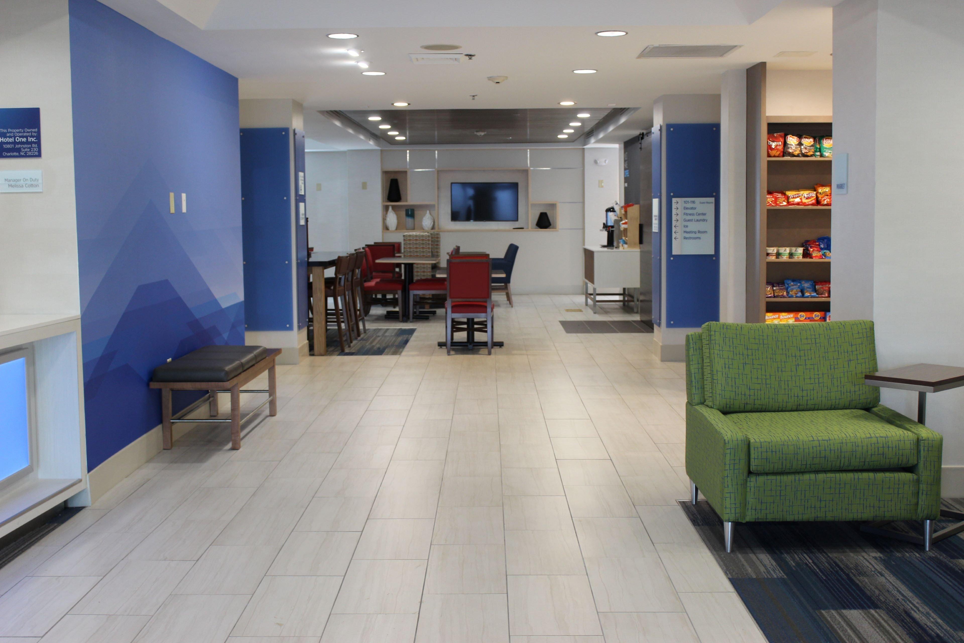 Holiday Inn Express Forest City By Ihg Kültér fotó