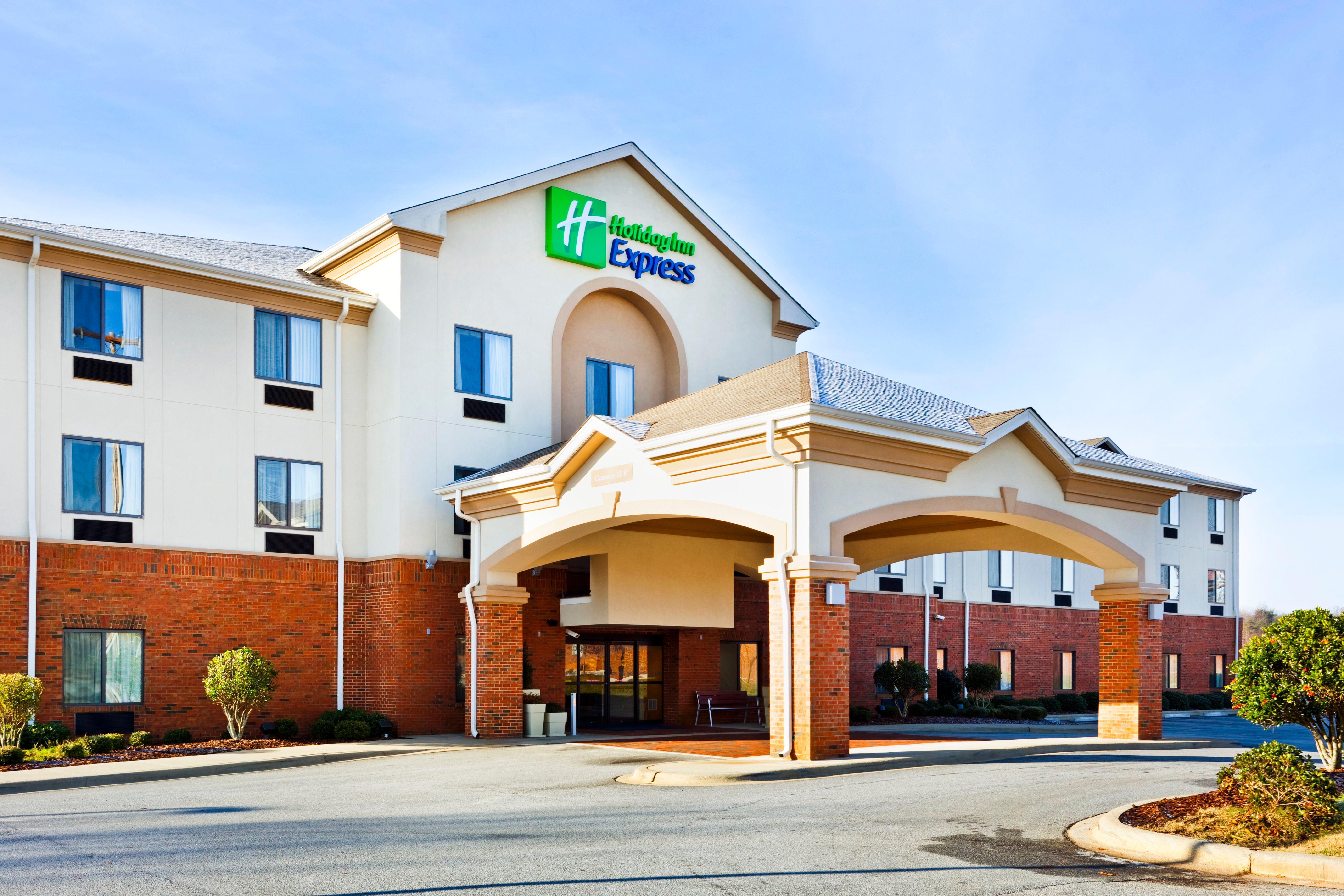 Holiday Inn Express Forest City By Ihg Kültér fotó