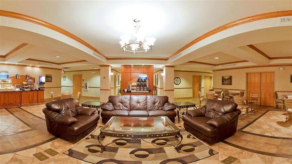 Holiday Inn Express Forest City By Ihg Kültér fotó